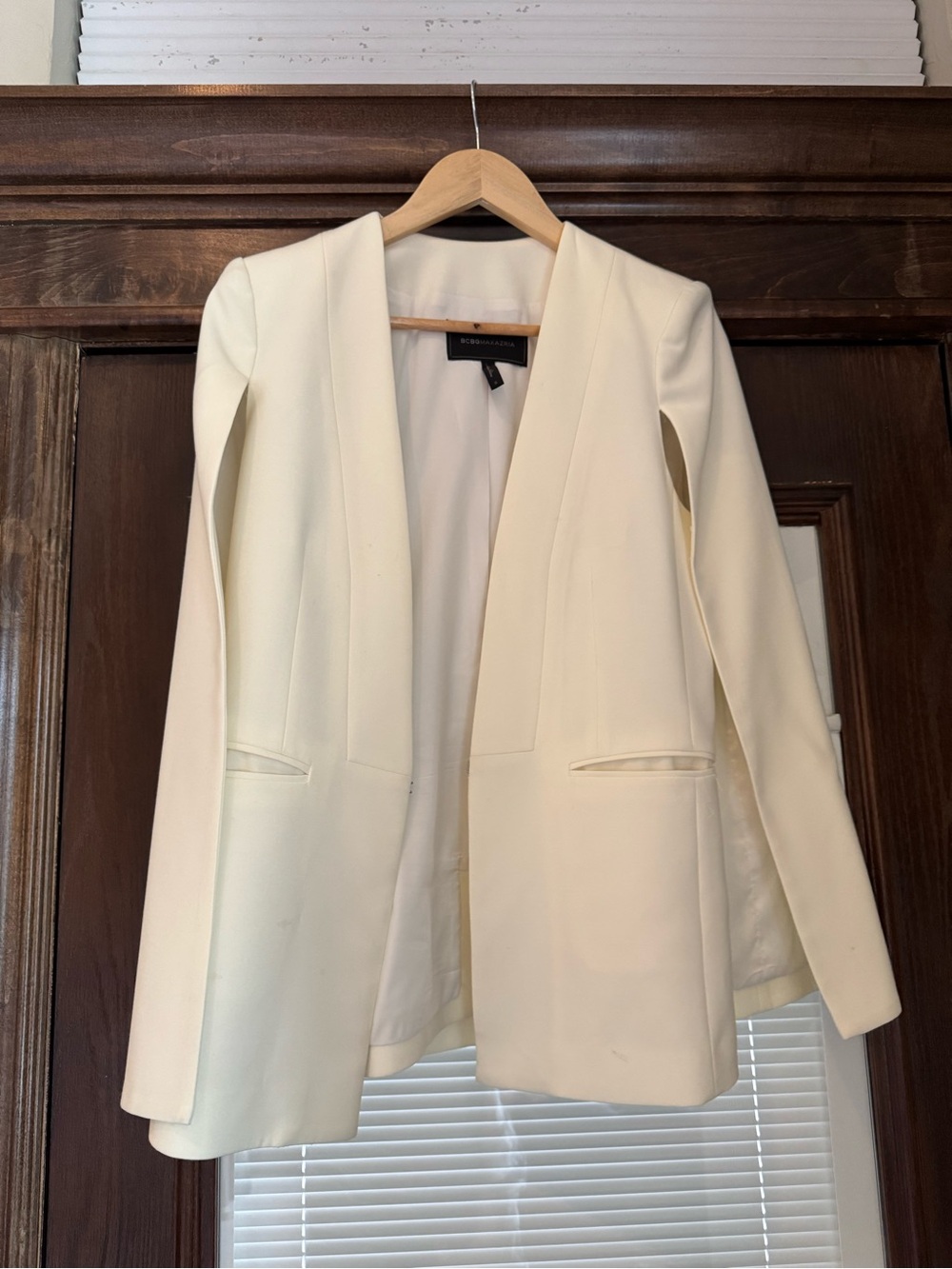 BCBGMaxAzria Cream Open-Front Blazer